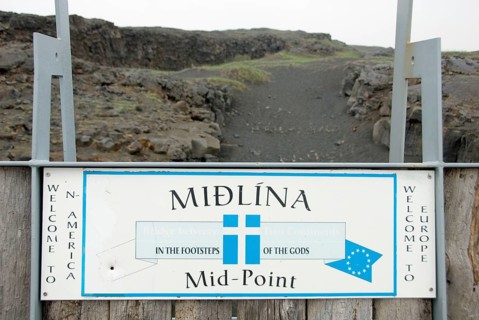 Sign 'Mid-Point', Reykjanes Peninsula, Iceland, Midlina, midpoint between the European and American