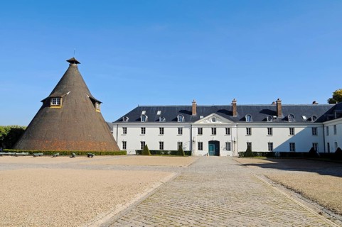 Chateau de la Verrerie, Castle, Museum, Le Creusot, Departement Saone-et-Loire, Bourgogne, France,