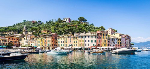 Close to Cinque Terre area, Portofino is one of the most beautiful and fashion town
