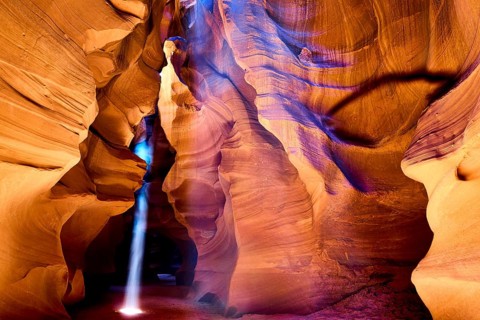 A beam of light in the Antelope Slot Canyon, Navajo Tribal Park, Arizona, USA, North America