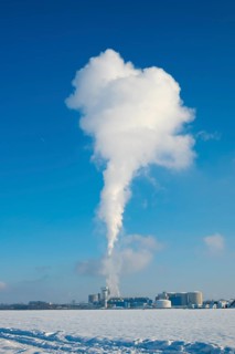 Smoke column or water vapour from the Südzucker factory, production of sugar from sugar beet (Beta