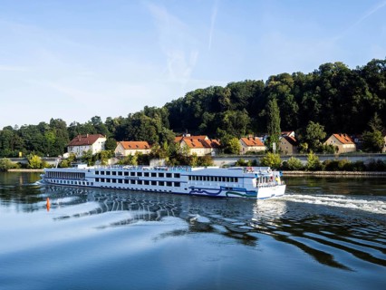 River cruise ship on the Danube, morning light, Passau, Bavaria, Germany, Europe