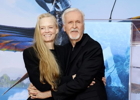 Suzy Amis Cameron and James Cameron at James Cameron and Jon Landau hand and foot imprinting