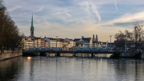 City panorama with railway station bridge, seen from the Walchebrücke, City of Zurich, Canton of