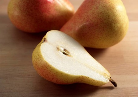 Cultivated pear, Pear, Rosaceae, Rosemary Pear (pyrus communis)