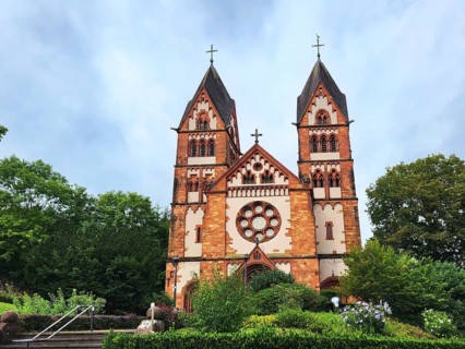 St. Lutwinuskirche in Mettlach is a Catholic parish church built in neo-Gothic style. The church