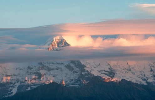 Alpine peak in clouds (Eiger), Bernese Oberland (Europe) (Landscapes) (mountains) (mountas)