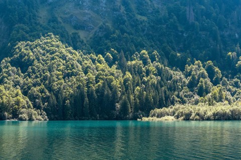 Light mood at Lake Klöntal, Klöntal, Canton Glarus, Switzerland, Europe