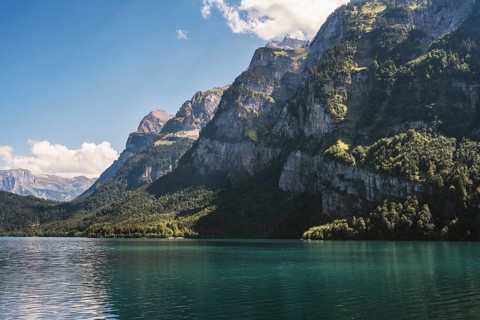 View over the Klöntalersee, with the Glärnischgruppe up to 2915 metres high, Klöntal, Canton