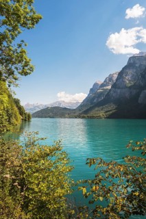 View over the Klöntalersee, Klöntal, Canton Glarus, Switzerland, Europe