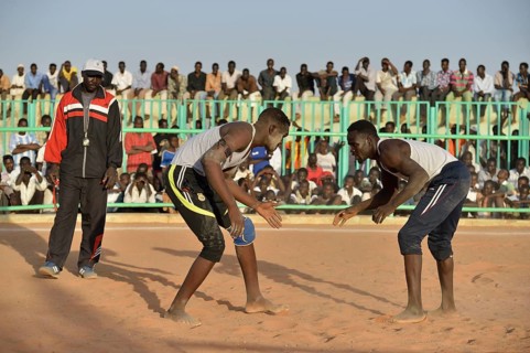 Nuba fighting, Nuba Wrestling, Haj Yusef district, Kharthoum, Sudan, Africa