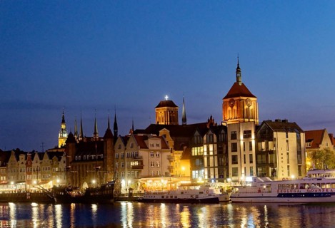 The harbour district on the Motlawa river, Motlawa, in the city centre of Gdansk, illuminated in