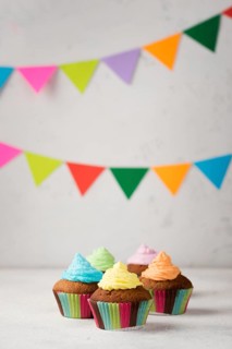 Arrangement with tasty muffins party
