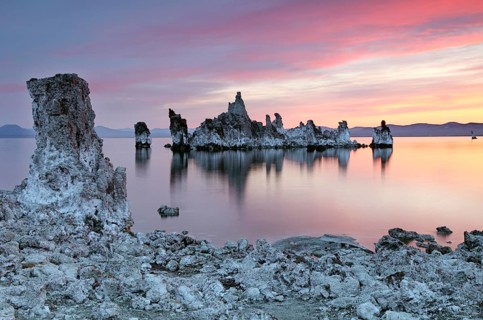 Südlicher Tuffstein, Mono Lake, östliche Sierra, Sonnenaufgang, CA, USA, North America