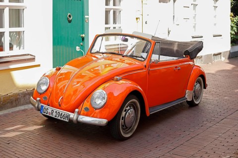 VW Beetle Convertible parked in Osnabrück Old Town, Osnabrück, Lower Saxony, Germany, Europe