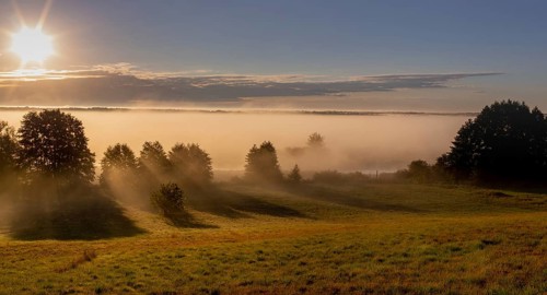 Sunrise on the Biebrza River in the Biebrza National Park. Burzyn, Podlasie, Poland, Europe