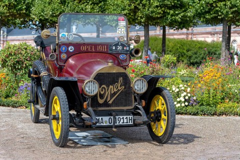 Vintage Opel Torpedo, Germany 1911, 4-cylinder, 4-speed, 1. 100 kg, 50 km h, Classic Gala,