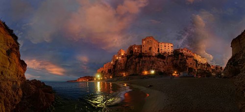 Panorama on the beach Lido Le Roccette Club Tropea with the old town of Tropea perched on sandstone