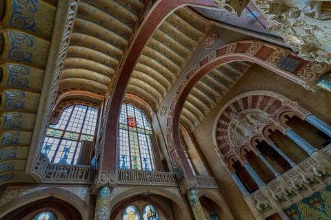 Interior view of the hall and corridors in the main building in the Hospital de la Santa Creu i