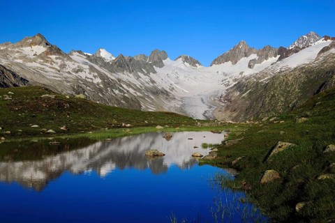 Oberaarhorn, 3638 m, Finsteraarhorn, 4274 m, Bernese Oberland, Bernese Alps, Switzerland, Europe