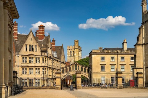 The centre with Hertford College and Hertford Bridge or Bridge of Sighs and New College in Oxford,