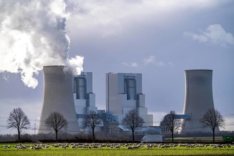 RWE Power lignite-fired power plant Neurath, near Grevenbroich, power plant units F and G, cooling