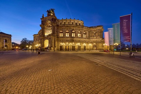 Semperoper, architectural style neo-renaissance, architect Gottfried Semper, flags with programme