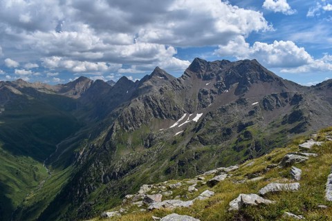 View from the Langschneid to the Weiße Spitze, Rote Spitze and Degenhorn, the highest peaks of the