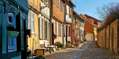 Half-timbered houses with cobblestones on the Schlossberg, Old Town of the World Heritage City of