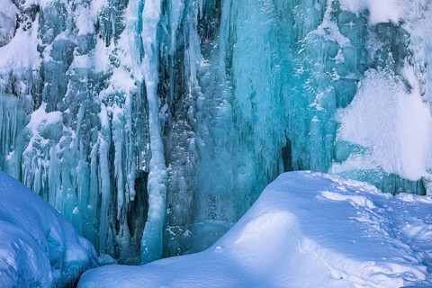 Frozen waterfall, Öxarafoss, Thingvellir National Park, Golden Circle, Sudurland, Iceland, Europe