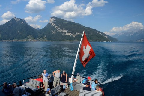 Navigation on Lake Thun with Mount Niederhorn (1963 m), Bernese Oberland, Canton Bern, Switzerland,