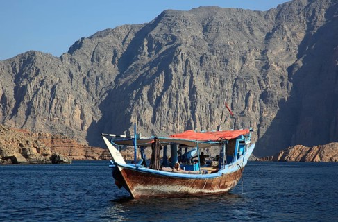 Dhow in the bays of Musandam, Shimm Strait, in the Omani enclave of Musandam, Oman, Asia