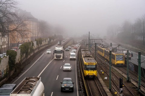Dense fog, with visibility sometimes less than 100 metres, A40 motorway, city passage in Essen,