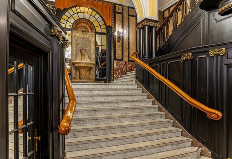 Historic interior design, staircase and corridor in the Hindenburghaus, Großer Burstah 31, Hamburg,