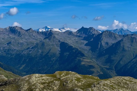 View from the south to the glaciated Großvenediger and to the right in front of it the Lasörling,