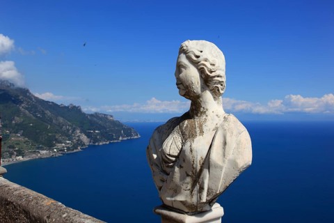 Marble busts on the Belvedere, balustrade, Terrazza dell'Infinito of Villa Cimbrone, Ravello on the