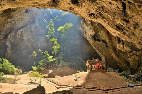 Phraya Nakhon Cave, Hua Hin, Prachuap Khiri Khan Province, Thailand, Asia
