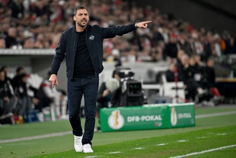 Coach Coach Zsolt Löw RasenBallsport RB Leipzig RBL Gesture Gesture TV camera Semi-final, DFB Cup,