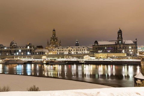 Old town across the Elbe at night and snow with the Academy of Fine Arts, Frauenkirche, secondary