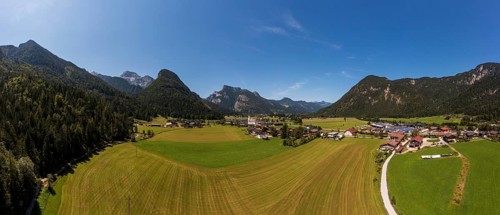 Drone shot, Sankt Martin bei Lofer, Loferer Steinberge, Saalachtal, Pinzgau, Salzburg province,