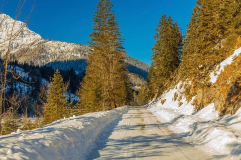 Toll road to the Eng valley in winter