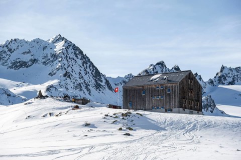 Kesch Hut, SAC Alpine Club hut in winter, Albula Alps, Graubünden, Switzerland, Europe