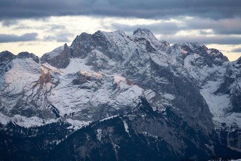 Wetterstein ridge with Partenkirchner Dreitorspitze, Meillerhütte and Schachenhaus, mountain peak