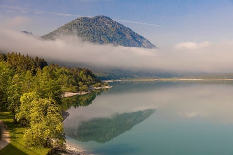 Early morning at the Sylvenstein reservoir, Reservoir in the Isarwinkel, municipality of Lenggries,