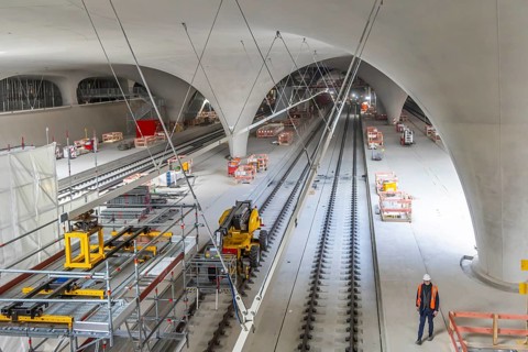 The last rails are being welded at the new main station. All the rails are now in place between