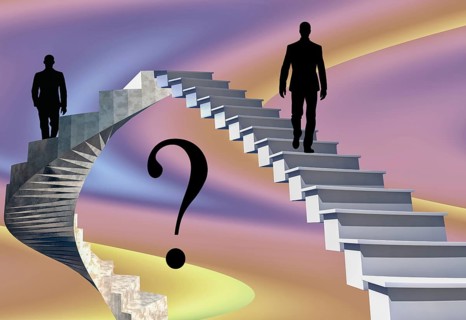 Symbolic image, right path, path is the goal, questionable direction, where does time go, course of