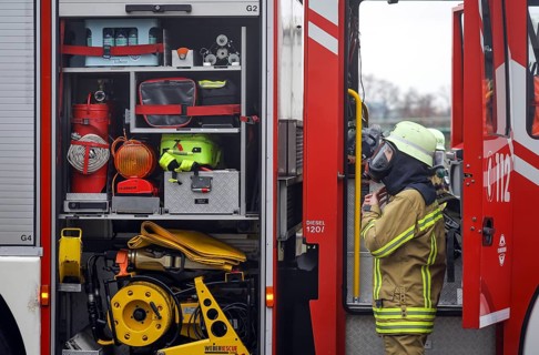 Duisburg, North Rhine-Westphalia, Germany, firefighting exercise, people are rescued from a burning