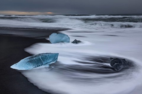 Ice floes, beach, sea, waves, cloudy, Diamond Beach, Breidamerkursandur, Jökulsarlon, Iceland,
