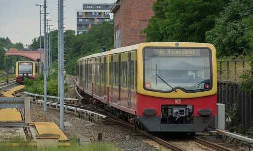 S-Bahn S 45 near Hermannstraße S-Bahn station, Neukölln, Berlin, Germany, Europe