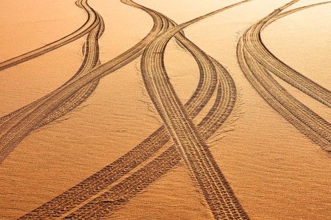 Tyre tracks in the sand in the Rub al Khali desert, Dhofar province, Arabian Peninsula, Sultanate